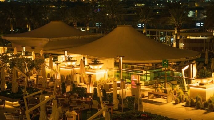 Tempat Makan Rombongan di Borobudur untuk Tour Sekolah dan Kantor - suasana dan menu pendukung