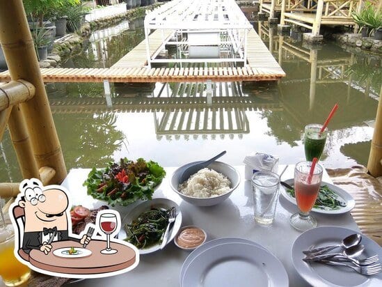 Joglo Ndeso Restaurant & Kebun Hidroponik — Magelang
